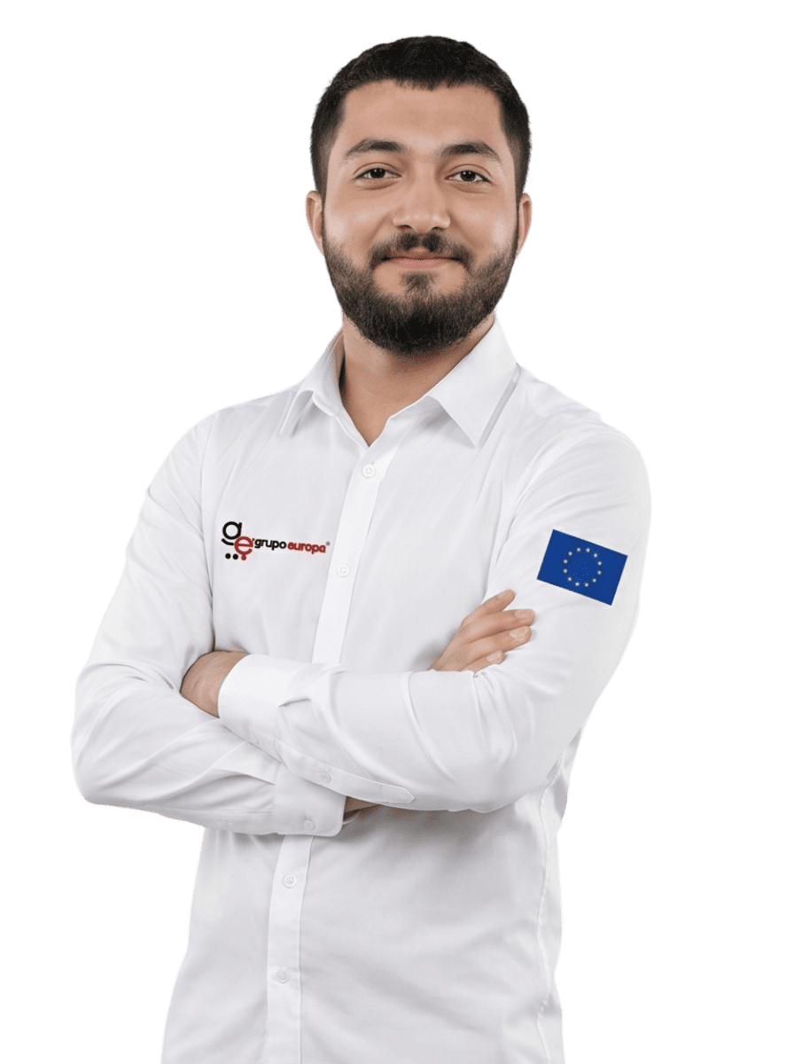 Hugo León — Instructor certificado del curso de barbería en Puebla, Instituto Europa